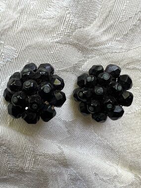Vintage Laguna Black Cluster Bead Clip-On Earrings